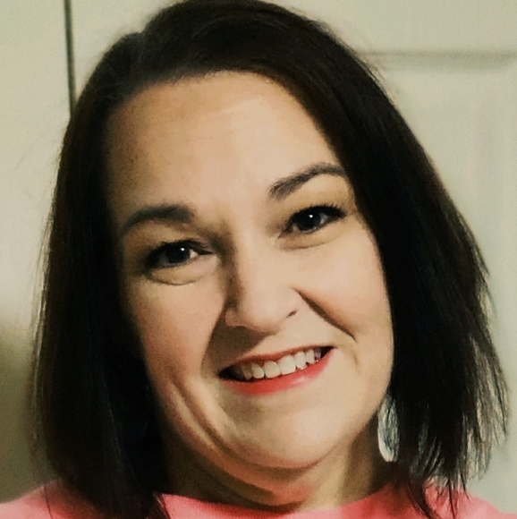 Meet your Posher, Brandy - Picture 2 of 2